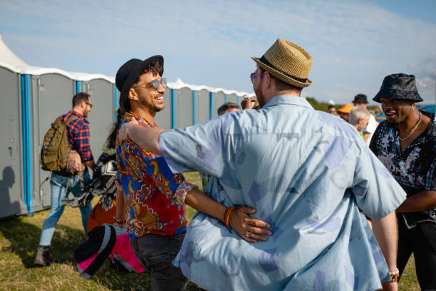 Best Porta potty delivery and setup  in Lincoln Center, KS